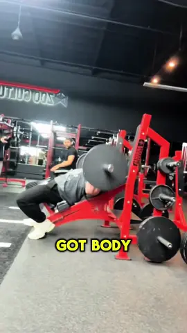 Next time I come I’ll weigh 260😂 #bradleymartyn #gym 
