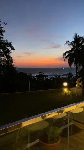 Menikmati Sunset Di Pantai Rancabuaya Garut Selatan #sunset #rancabuaya #garutselatan #jawabarat #longervideos 