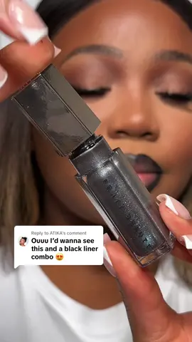Replying to @ATIKA What do we think ? 👀 Trying @Fenty Beauty MAJOR FLEX gloss bomb with a black liner! 💋 #fentybeauty #fentybeautyglossbomb #majorflex #blackgirltiktok #blacklinerlipgloss 