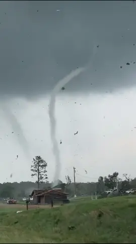 Insane Tornado In Missouri! #fyp #tornado 