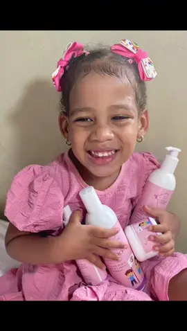 Consegui lo mejor para mantener a mi niña protegida de los piojos! @Rosshe Cosmetics #fy #fyp #hair #girls 