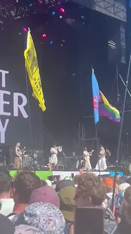 The Last Dinner Party perform “Nothing Matters” at #Glastonbury2024.