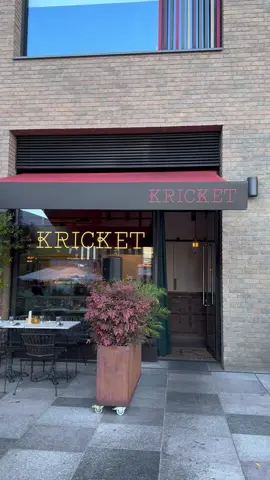 ❗️An Ambl only deal, you do not want to miss!! 🎉 On Friday 5th July, you can receive 50% off all food, with bookings made via @Ambl from 6pm onwards at Kricket, White City ✨  Other than the Keralan Fried Chicken, there are no halal options on the menu- HOWEVER, I can’t stress enough how delicious the vegetarian and fish options are here! We absolutely loved the Grilled Whole Black Bream 🐟 super fresh and a must order 👏🏼  We ordered: - Tomato Rasam Pani Puri - Cured Trout Papdi Chaat - Bhel Puri 🌟  - Samphire Pakoras 🌟 (inhaled this!) - Keralan Fried Chicken  - Butter Garlic Crab - Mushroom Keema Pau 🌟  - Grilled Squash 🌟  - Grilled Whole Black Bream 🌟  - Brown Butter Laccha Paratha 🌟 Iced Masala Tea here is also the best I’ve had ☕️🧊  …With 50% off, why would you not?! #ad #invite #kerala #indian #indianfood #whitecity #kricket #ambl #food #foodblog #londonfood #eatinglondon 