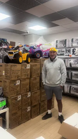 We’ve had a massive delivery in off these electric quad bikes , £50 retail and we’re clearing them for £20 , they come with the battery pack and charger ,, enter our competition to win one of these - simply tag and share with 3 friends and put the comment #quadbikes£20 #nicepricedartford #Summer #fyu #london #sale #giveaway 