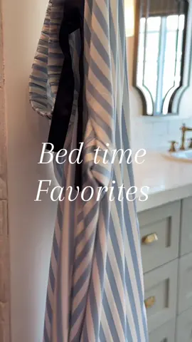 These are some of our favorite items for bed time. 😴 You’ve got to have a cool, comfy and cute pair of pajamas, a reliable sleep mask, and the best night créme. Then you’re off to bed! 🌙 #bedtime #coolfinds #musthaves #sleepingbeauty #cozy #cozyathome  