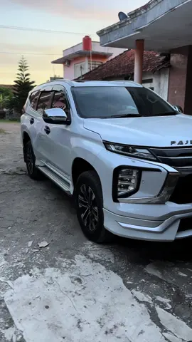 Pantang menyerah,sebelum mobil pajero parkir di rumah#mitsubishi #pajero #pajerosport 