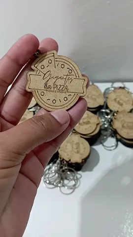 Agora criamos e personalizamos chaveiros em MDF!  Com logo, nome, telefone e muito mais!  Venha adquirir o brindes perfeito para sua empresa!  Adquira já no site www.nfwimports.com.br #mdf #mdfpersonalizado #chaveirospersonalizados #chaveiromdf #chaveiromdfpersonalizado #gravação #gravacaoalaser #nfwimports 