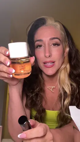 Try this with vanilla skin and tell me it isnt magic @Phlur Fragrances #phlur #softspot #phlurfragrance #perfumetiktok #perfume #perfumetok #fragrancetiktok #fragrancetok #fragrances #summerfragrance #dealsfordays #dealsforyoudays #julydeals #ttsacl 