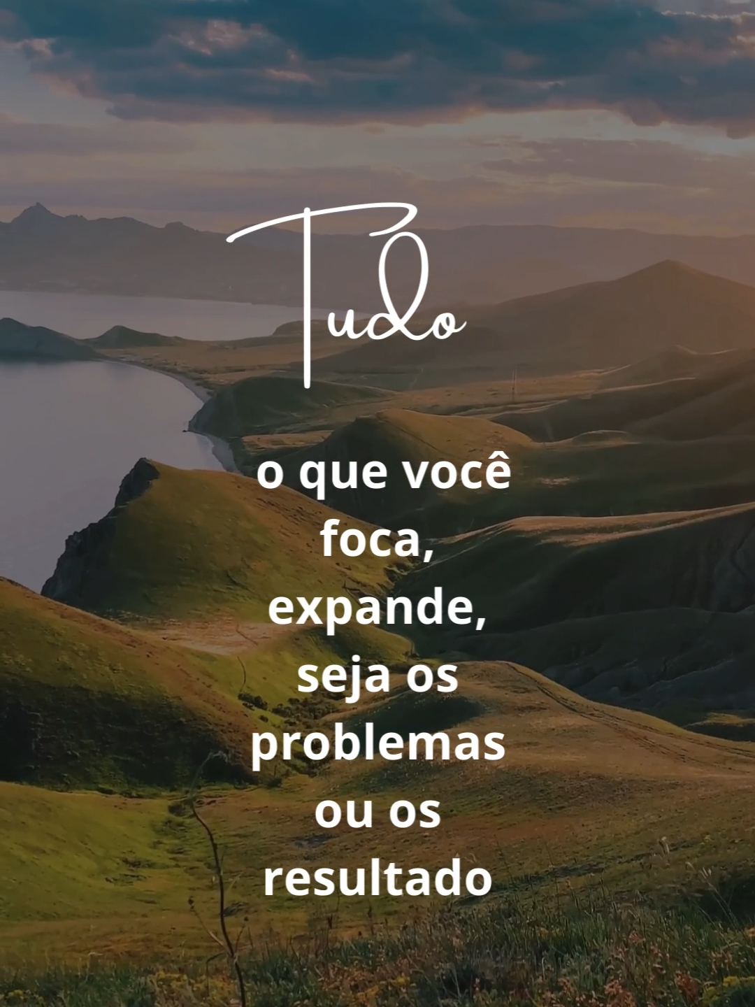 Tudo o que você foca, expande, seja os problemas ou os resultados #motivation #reflexion #frasesmotivadoras #sabedoria