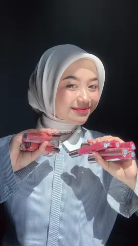 Lipstik viral ini udah ada New  Shade dan Improve Formula💓 Buruan check out sekarang juga! #wardahglastinglip #wardahcolorexpert #wardahmattelipcream #fyp @Wardah Beauty Official 