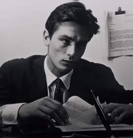 im in the first clip they just cut me out of the frame!! || #alaindelon #alaindelonedit #oldhollywood #vintage #50s #goldenageofhollywood #vintagehollywood #50smen #leclisse #aftereffects #edits #fypシ゚viral #aefabs 