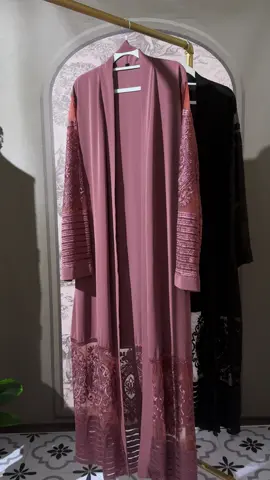 #abaya #embroidery #muslimtiktok #abayastyle #abayagirls #tiktokmademebuyit #spotlight #summersale 