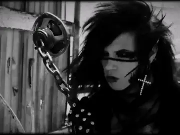 هاذ انة #blackvielbrides #ميتالهيد  #rock  #metalhead #ميتال #روك #ايمو #emo #fyp #تصميم 