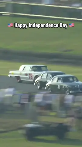 Happy Independence Day to all our American followers. There was 1 video that came straight to our mind... The mighty #Ford Thunderbird!  #GoodwoodRevival #independenceday #FordThunderbird #FreeBird #Racing #Vintage #ClassicCars #America 
