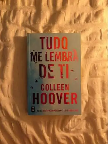 #BookTok #books #remindersofhim #collenhoover #booktokportugal 