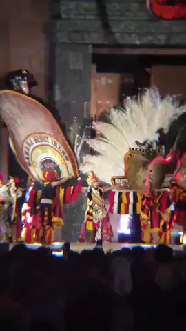 Yo iki kembangee , Guncang panggung festifal reog ponorogo || Albino semut ireng rejuno #semutireng1922 #grebegsuroponorogo #grebeksuro #ponorogo #fnrp #cilpacastra #fyp #budaya #seni #masukberanda #tiktok #instagram #indonesia #internasional 