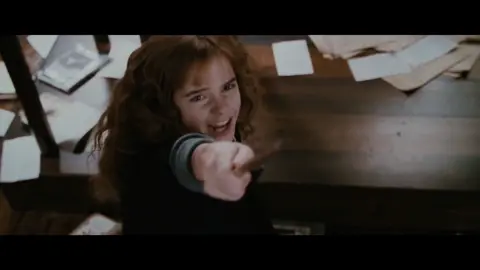 Hermione Granger. #harrypotter #hermionegranger #weasleytwins #frases #engajamento #potterhead #ajudandocontaspequenas #reflexão #trechos #foryou 
