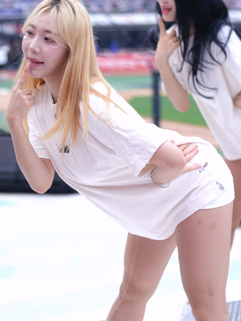 반짝반짝 조예린 치어리더 Jo Yerin Cheerleader #조예린 #치어리더조예린 #조예린치어리더 #치어리더 #cheerleader #ktwiz #kt위즈 #직캠 #fancam