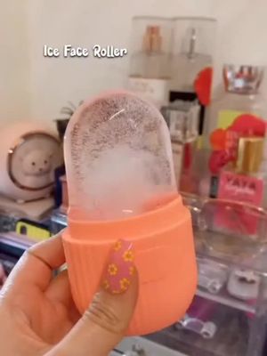 Refresh your skin with the Ice Face Roller! Reduce puffiness and soothe your skin instantly.
