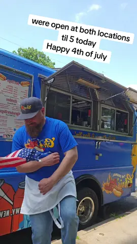 Happy 4th of July #4th #4thofjuly #independence #day #wereopen #proudtobeanamerican #hotdoguy #chrisredhots 