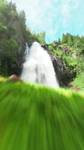 Norway’s waterfalls are nature’s masterpieces🥹 #drone #nature #fpvdrone #waterfall #norway 