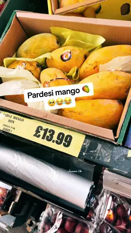 Pakistani mango in UK 😍🤣🤣#ukwale #foryou #uklife #pakistanimango#fyp #pakistani_tik_tok #pakistanzindabad #growmyaccount #