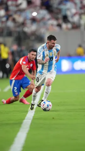 Simplemente el mejor 🏆🇦🇷🐐 #Messi #Leo #CopaAmerica #Chile #Tatografias #LeoMessi #GOAT #Mejor #Campeon #Ecuador #Argentina #Seleccion #Foto #Rafaga #Fotografo #LionelMessi #Lionel #Hoy #VamosArgentina #Tato 
