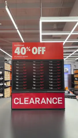 🚨 #NIKE Sale Alert 🚨 Score a massive 40% off apparel and footwear starting NOW! 👟 Hurry in, as this sale ends Sunday!  *Prices were correct at the time of filming. Styles and colorways may vary. 