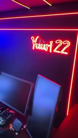 Yuri22 mostra como tá ficando novo estúdio dele #yuri22 #goti #bdj 