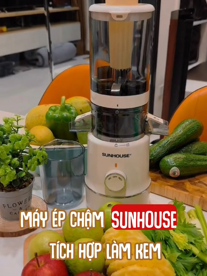 Máy ép chậm cho chị em nào lười ép quả đây Tích tắc là có liền 😋😋 #sunhouse #sale #mayepcham #mayepchamsunhouse #shd5515