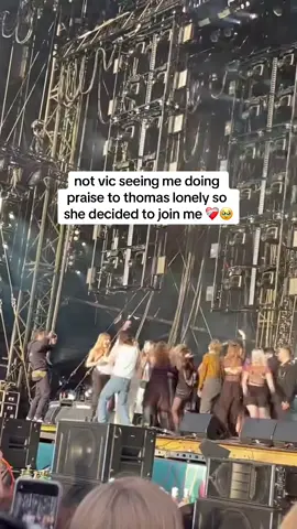 @Victoria De Angelis thanks for another best day of my life ❤️‍🔥#maneskin #vicdeangelis #thomasraggi #maneskinfyp #maneskinofficial #concert #maneskinconcert #openerfestival #damianodavid #ethantorchio #maneskinforyoupage #fyp #dc #fangirl #koolkids #concertgirl 