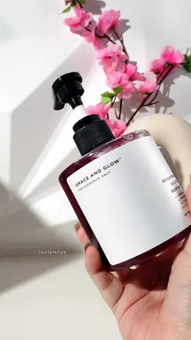 The reason why i love dengan shower gel @graceandglow.my  ni even dh berpeluh pun still bau badan wngi tau #graceandglow #showergel #graceandglowbodywash 