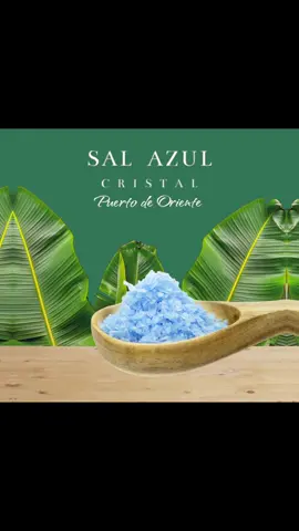 SAL AZUL EN CRISTAL 5,00 € La sal de Cristal Azul de procedencia de la costa Granadina, es una variedad Gourmet de origen marino y subterráneos, que no se han adelturado ni procesado. Al no pasar por ningún proceso industrial, su sabor no se ve alterado, de ahí su gran calidad. La elaboración propia, con sus cristales de colores aporta un toque único a tus platos distinguidos. Uso culinario: Al igual que otras sales, la sal azul puede usarse para sazonar y realzar el sabor de diversos platos. Su color azul puede agregar un toque visual único a la presentación de los alimentos, especialmente en platos gourmet o de alta cocina. Decoración: Debido a su color distintivo, la sal azul puede utilizarse como decoración en platos, cócteles o incluso en la presentación de alimentos en eventos especiales. Agregar un toque de sal azul puede hacer que los platos sean más atractivos visualmente. #sal #salazul #salcristal #salgourmet #condimento #condimentos #especias #azul #marisco #ensaladas #pescados 