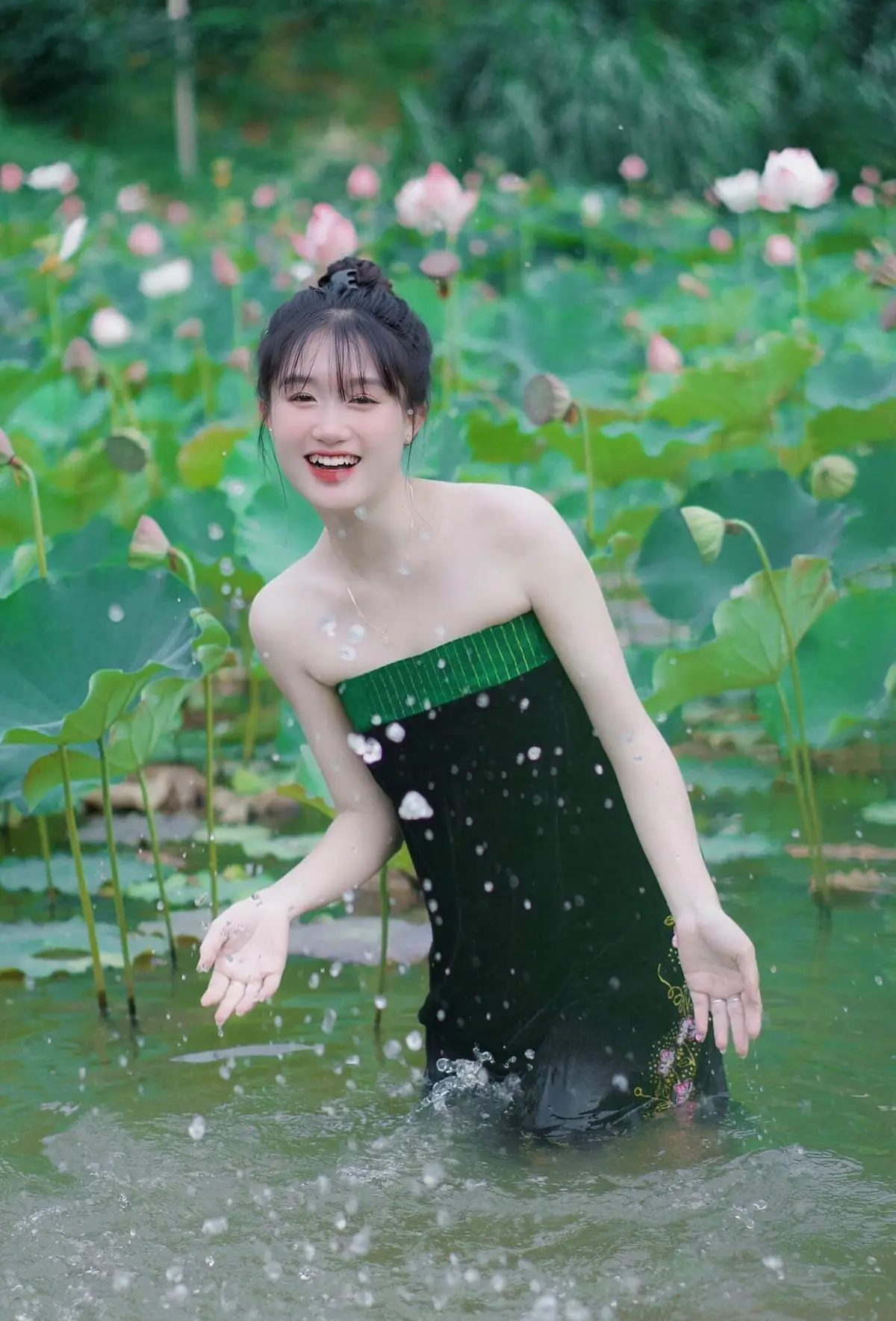 Ăn cơm nắm tắm suối tiên ngủ nhà sàn liệu anh có về bản cùng em🥰 #gaithai #gaithaitaybac #thaiden26❤️ #taybac 