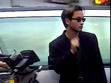 He’s so #lesliecheung #張國榮 #lesliecheung張國榮 #moonlightexpress #asianactor #hongkongactor #movie #hongkongmovie #edit #fyp 
