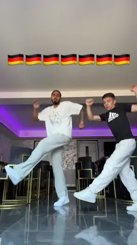 We hope germany win today 🥇 🇩🇪 DC: @bronxsistas #nurfürdich#memes#ausländer#dancechaölenge#tutorial#choreography#power#energy#toxic#dancewithcurry#realtalk#fakten#statement#vibes#brother#EURO2024#Love#passion#funny#humor#comedy#fypシ゚#foryou @dancewithchilli 