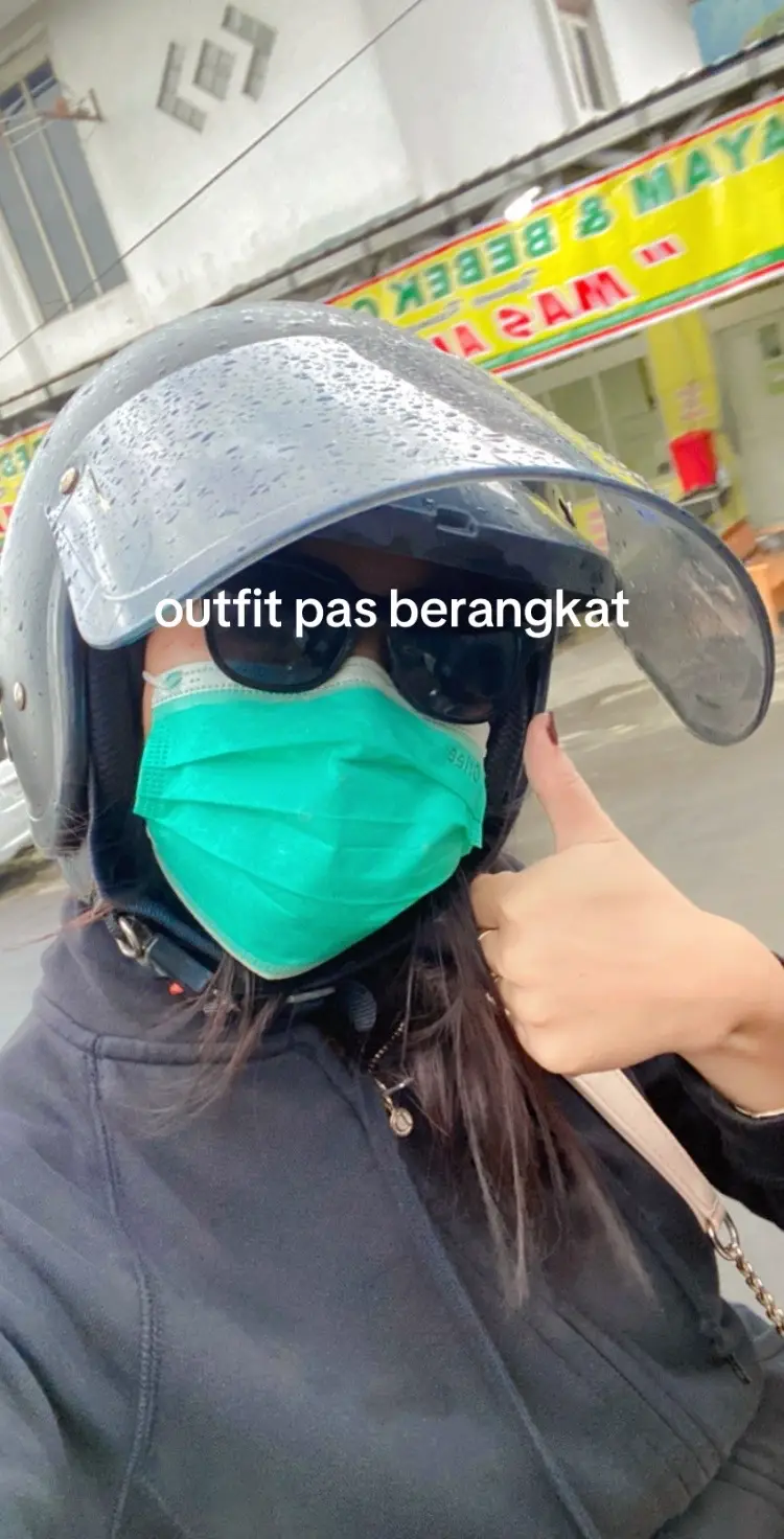 berhujan hujan dahulu😶‍🌫️#fypシ゚viral #fyppppppppppppppppppppppp #tawangmangukaranganyar #twpride #tawangmanguhits #tawangsari24jam #sakurahills_tawangmangu @Sakura hills 