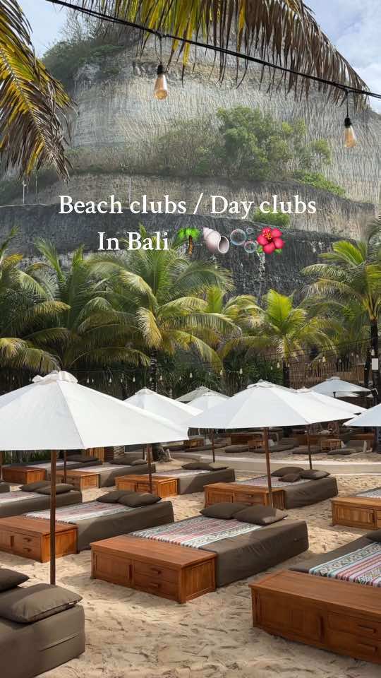 Bali beach clubs are insane 🤩 #balibeachclub #balidayclub #ommabali #palmilabali #sundaysbeachclub #minoobeachclubbali 