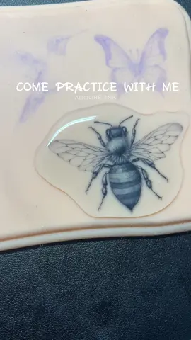 My firsy bumble bee 🐝  … and I’m loving it! Took me a little over 2 hours. Can’t wait to do more!  All done using 1rl single needle  Hope you enjoyed the process!  Go to my website for tattoo submissions 👉🏼 www.adoureink.com - be detailed  - give a few date and time options  #finelinetattoo #finelinetattooshop #womenownedbusiness #womenownedtattooshop #bumblebeetattoo #beetattoo 
