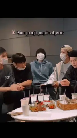 Tae calling Jin 'seokjinnah' 😂🤣 #bts #fyp #fypシ゚viral #funnyvideos #brothers #Love #foryoupage #trending #viralvideo 
