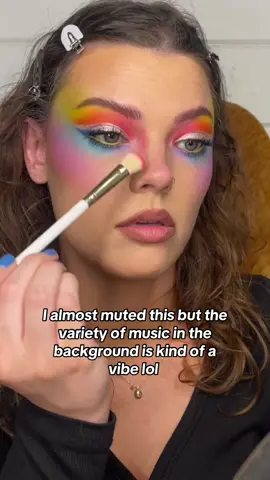 some colorful makeup 🫶🏼🌈 #makeuplook #colorfulmakeup #microinfluencer 