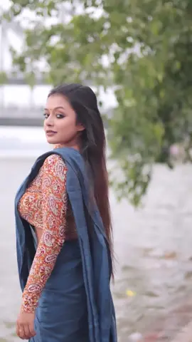 your queen ❤️👑#hotvideo #foryou #maishayourqueen #saree #unfrezzmyaccount 