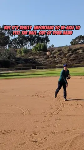 Getting the feel of the knuckleball #knuckleball #pitching #baseball #onlinetraining 