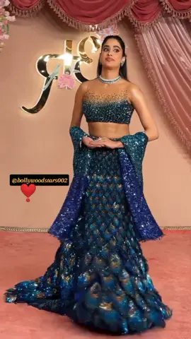 Comment for your favourite actress. JANHVIKAPOOR arrives at anant ambaani & radhika wedding ceremony she looks like a blue peacock @DANCING WORLD @BOLLYWOOD STARS #bollywoodstars002 #fypシ #fyp #foryoupage #trend #trending #viral #tiktok #tiktokindia #duet #CapCut #whatToWatch #WhoToFollow #foryou #learnfromkhaby #bollywood @Sohail bhai @MBC Bollywood @Meeni Tech @Leenu_abbasi @Thereal_Strawberry @🫀 Dr Îndah Qalbi 🩺 
