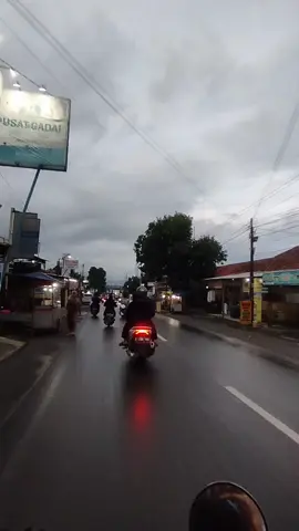 Ti marana maraneh teh? #Ciawi #pasar #pasarciawigebang #kuningan #kuninganjawabarat 