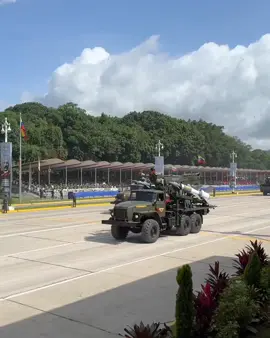 #sigueme_para_mas_videos_asi #venezuela🇻🇪 #diadeaindependencia #lealessimeoretraidoresnunca #losproceres #DesfileMilitar #2024 #2024 