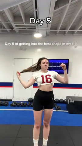 What type of movie am I doing!? #millenial #fyp #Fitness #FitTok #gettinginshape #GlowUp #loseweightwithme 