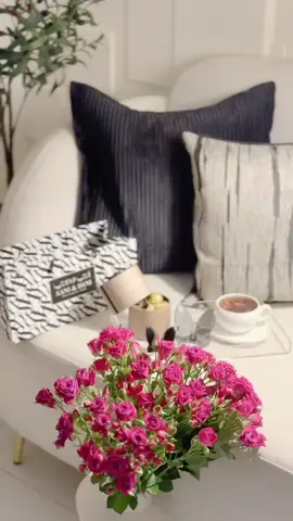 🩷🌷☕️💌🍫#explore #قهوه_اليوم #قهوه_الليل #قهوه_اخر_الليل #اليسا #elissa 