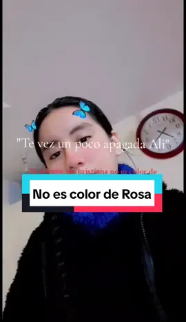 Soy Cristiana y si... Aveces me cuesta buscar de Dios, hay momentos donde quiero dejarlo todo porque ya no tengo fuerzas para seguir adelante, momentos donde aveces tu mente te dice que no puedes y crees en esos pensamientos maliciosos pero Dios nos dice: Ya te lo he ordenado: ¡Sé fuerte y valiente! ¡No tengas miedo ni te desanimes! Porque el Señor tu Dios te acompañará dondequiera que vayas. Se que el proceso duele y que ya no puedes más pero recuerda esto: 