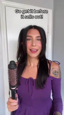 It’s now on sale and comes in so many colors!🥰 #wavytalk #curlingiron #hairtutorial #fypage #tiktokshop #onsalenow️️️🔥🔥🔥🔥 